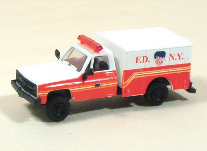 Trident Miniatures 90170 HO Fire Department of NY Chevrolet Equipment Truck