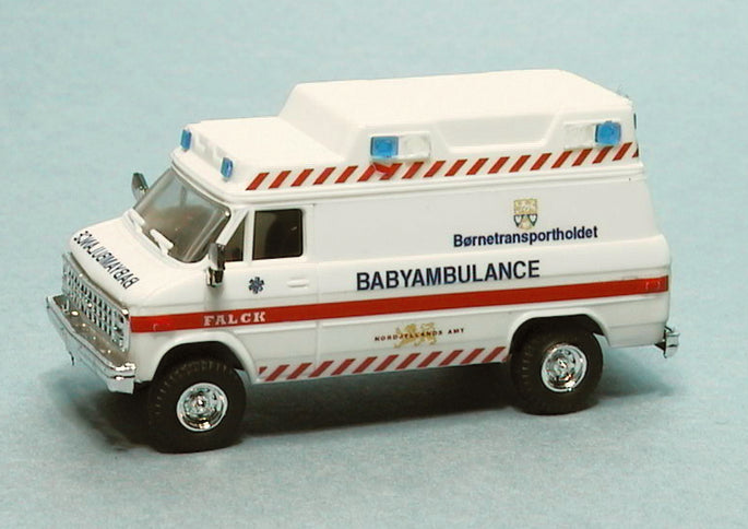 Trident Miniatures 90290 1:87 German Baby Ambulance