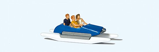 Preiser 10682 HO Family in Pedal Boat #1 Figures