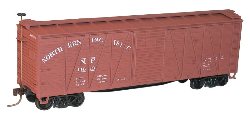 Accurail 45032 HO NP WOOD BOXCAR