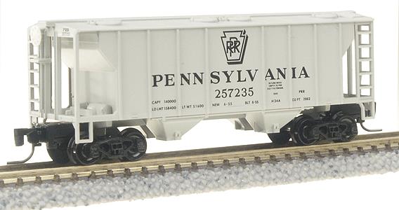 MicroTrains 53100022 Z Pensylvania PS-2 70 Ton 2-Bay Covered Hopper #257235