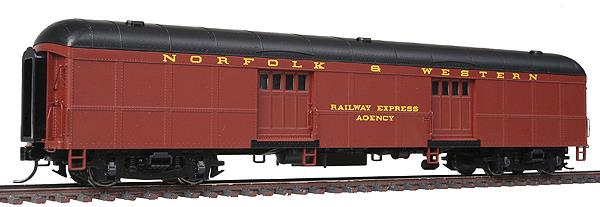 Walthers 920-17244 HO Pennsylvania Class B60b Baggage Car w/4-Window Doors RTR