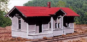 B.T.S. 27118 HO Detroit, Toledo & Ironton Standard Station Waiting Room on Right