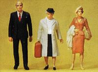 Preiser 45035 G Standing Passengers Figures (Set of 3)