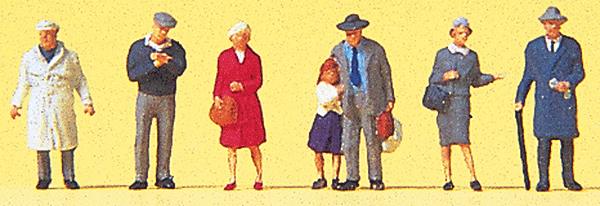 Preiser 79197 N People Waiting on the Platform Figures (Set of 6)