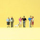Preiser 79209 N Couples & Dog Figures (Set of 7)