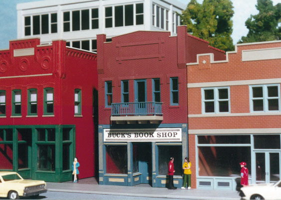 Smalltown USA 699-6024 HO Buck's Book Shop Building Kit