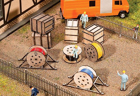 Faller 180617 HO Wood Crates & Cable Reels Kit