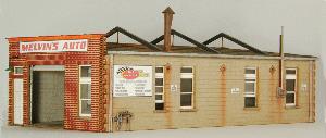 GCLaser 19033 HO Melvin's Garage Kit
