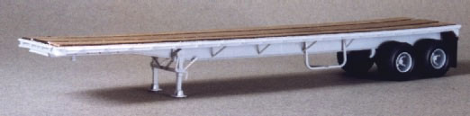 Lonestar Models 5001 HO Gray Undecorated Trailmobile 40' Flatbed Trailer Kit