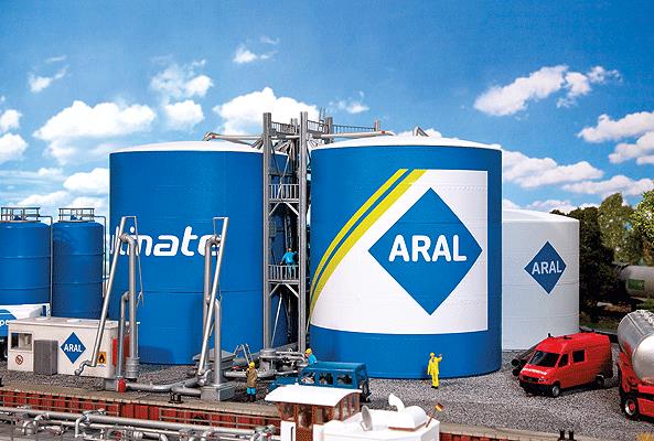 Faller 130485 HO Aral Oil Tank Farm Kit