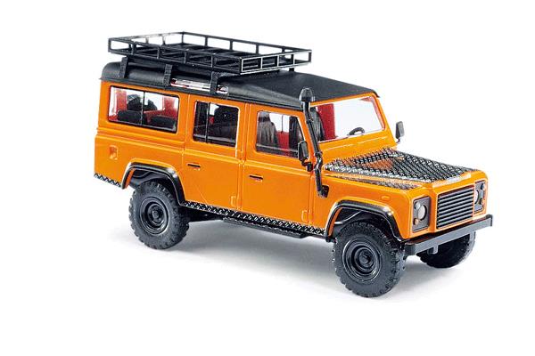 Busch 50323 1983 Land Rover Defender SUV w/Roof Rack - Assembled