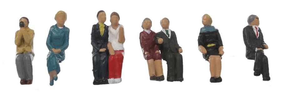 Walthers 6016 1950s Dome Car Passengers