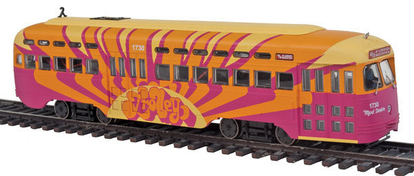Post-War PCC Street Car w/LokSound & DCC - Executive Line
