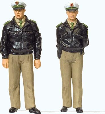 Preiser 44900 G Standing German Police in Green Uniforms Figures (Set of 2)