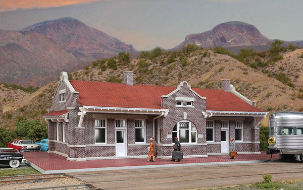 Walthers 933-4055 HO Brick Mission-Style Santa Fe Depot Commercial Building Kit