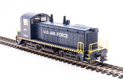 Broadway Limited 2972 HO U.S. Air Force Titan EMD SW7 Diesel Switcher #2007