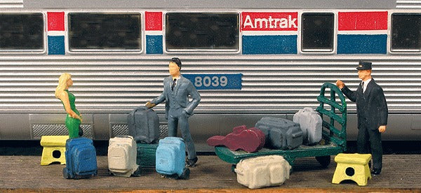 Monroe Models 2305 HO Mini-Tales TM Modern Luggage Set Unpainted