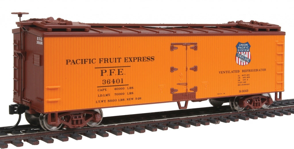 Walthers 910-3654 HO Scale Pacific Fruit Express 40' Double Sheathed Reefer Car
