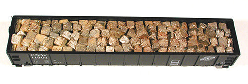 Chooch Enterprises 7233 HO Gondola Scrap Load