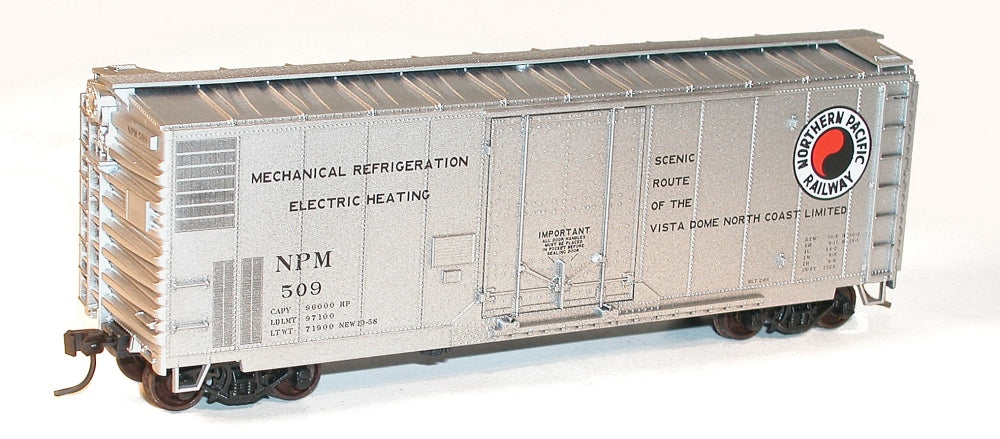 Accurail 3126 HO Scale Northern Pacific 40' Plug Door Boxcar Road #: 509