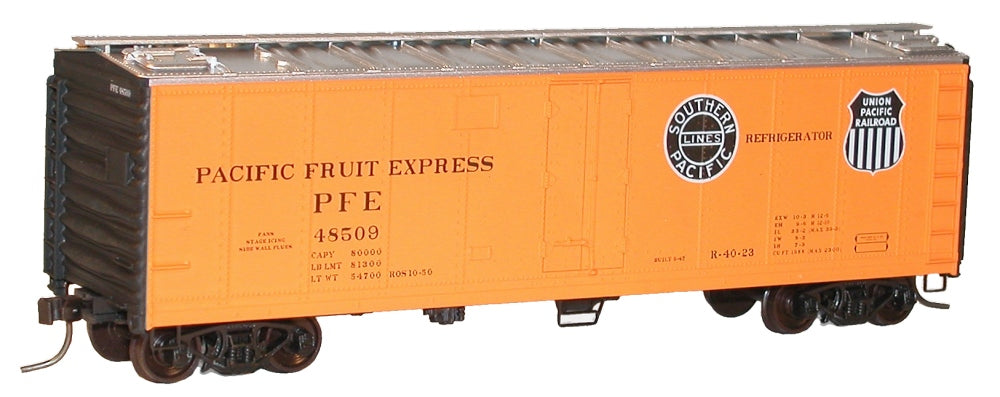 Accurail 8059 HO Scale Pacific Fruit Express 40' Steel Reefer 3-Car Set - Kits
