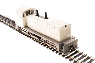 Broadway Limited 2634 HO Undecorated EMD NW2 Diesel Locomotive with DCC/Sound