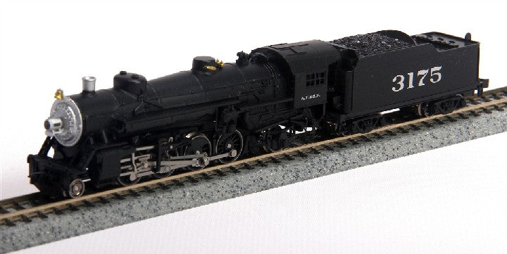 Model Power 87572 87572 2-8-2 Mikado w/Tender ATSF N
