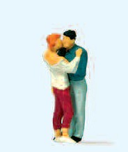 Preiser 28122 HO Scale Kissing Couple Figures (Kussendes Paar)