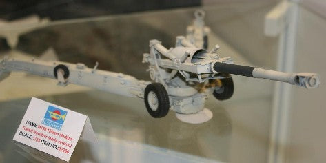 Trumpeter 02306 1:35 M198 Medium Towed Howitzer Early Version Plastic Model Kit
