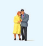 Preiser 28193 HO Scale Husband Comforting Wife Figures (Paar)