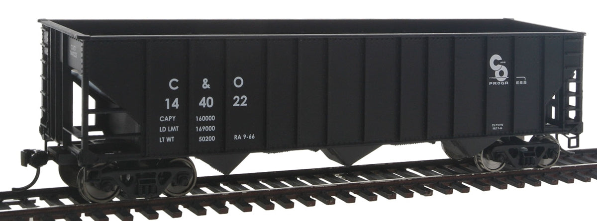 Walthers 910-6716 HO Chesapeake & Ohio 50' 100-Ton 3-Bay Eastern Hopper #144022