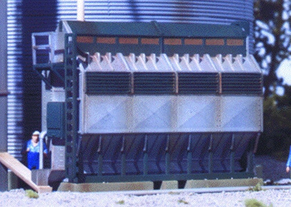 Walthers 933-3128 HO Grain Dryer Kit