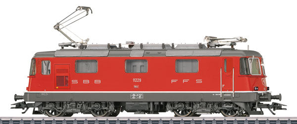 Marklin 37348 HO SBB Red Class Re 4/4 II 420 Rebuilt Version Electric Locomotive