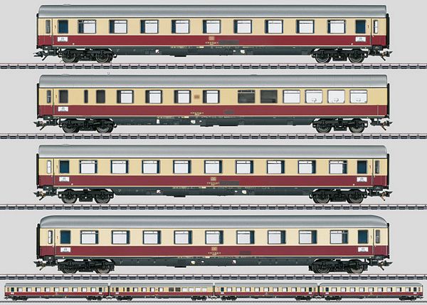 Marklin 43854 HO TEE "Helvetia" Express Train Passenger 4-Car Set