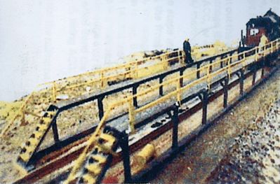 NJ International 4021 HO Maintenance Platform Kit