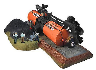 Lionel 6-37141 O Tank Car Accident Scene