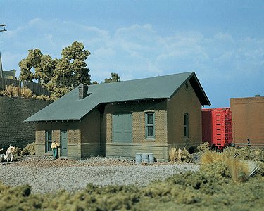 DPM 10700 HO Scale  Freight Depot Building Kit