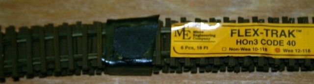 Micro Engineering 12-118 HOn3 Code 40 Weathered Flex Track