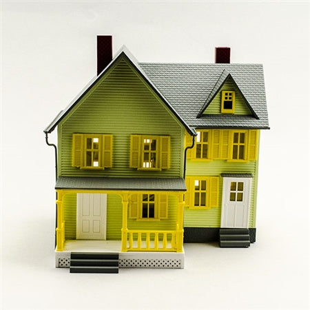 Model Power 6373 O Built-Up Lighted Dr. Andrews House Building with Figures