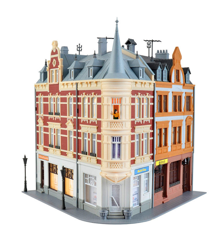 Kibri 38295 HO Town House with Figure and Interior LED Light Building Kit
