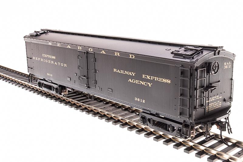 Broadway Limited 1841 HO Seaboard Air Line 53'6" Wood Express Reefer #3612