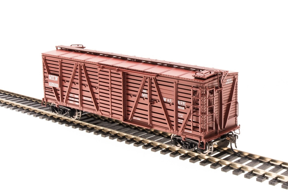 Broadway Limited 4113 HO Milwaukee Road PRR K7 Stock Car with Cattle Sounds