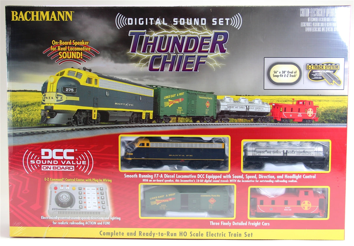 Bachmann 00826 Santa Fe Thunder Chief HO Gauge Diesel Starter Freight Train Set