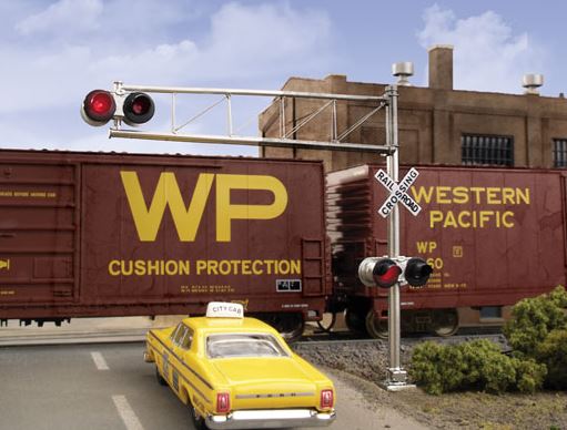Walthers 949-4332 HO Single Lane Post-160s Cantilever Grade Crossing Signal