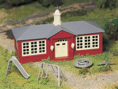 Plasticville 45611 O Bachmann School House With Playground Equipment Kit