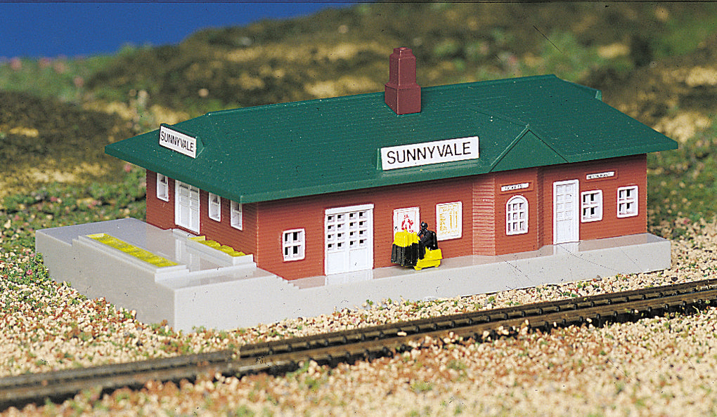 Bachmann 45908 N Scale Plasticville Assembled Passenger Station
