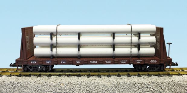 USA Trains 17603 G Pennsylvania Railroad Flatcar with Pipe Load #53358