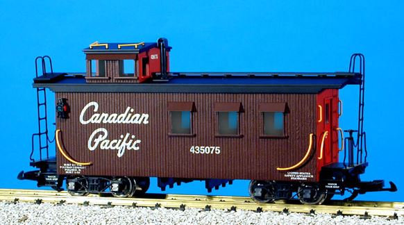 USA Trains R12023 G Canadian Pacific Wood Side Caboose #435075