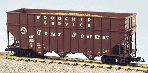 USA Trains 14088 G Great Northern Woodchip Car with "Real" Woodchip Load